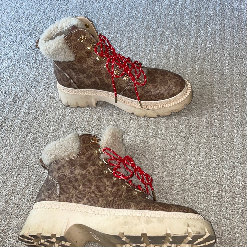 Coach Ainsely Boots